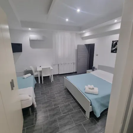 Piazza Salotto 3* Corigliano Calabro